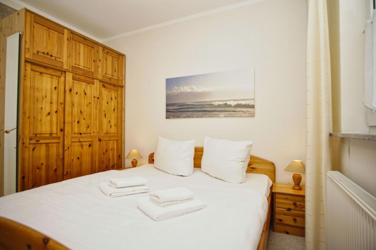 Nah Am Meer, Ruhige Lage, Gratis Nutzung Vom Ahoi Erlebnisbad Und Sauna In Sellin - Haus Inselblick Fewo 02 Goehren  Luaran gambar